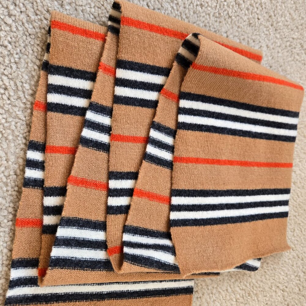 Burberry Rare Vintage KNIT Lambswool Scarf PERFECT - Picture 9 of 14